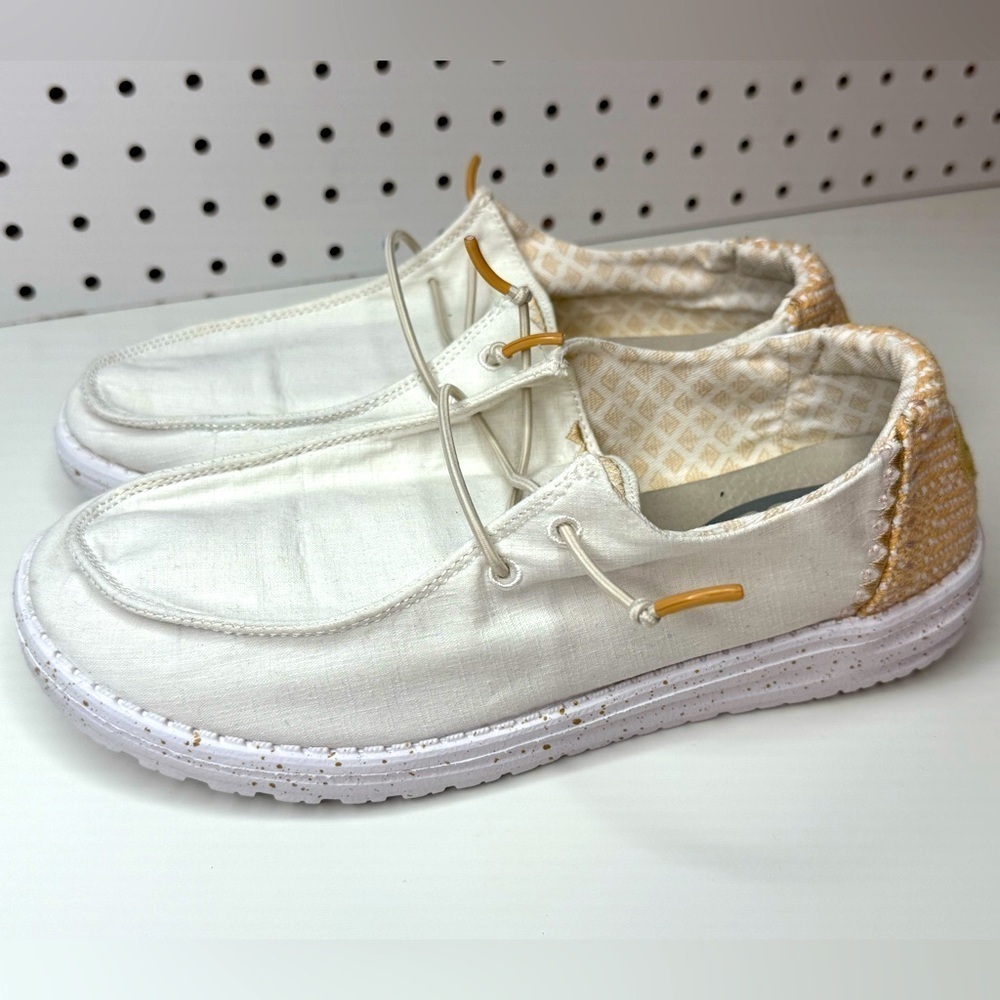 Hey Dude Wendy Chambray Woven White Sand Slip On Loafer Shoe Women’s Size 8